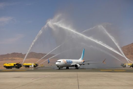 فلاي دبي تدشن أولي رحلاتها الى مدينة العلا السعودية