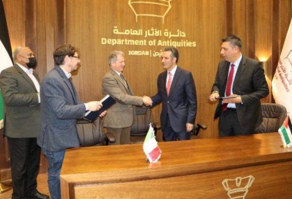 اتفاقية بين الآثار وجامعة بيروجيا للتشغيل الفني بمشروع تحسين قدرة التنمية السياحية بمأدبا
